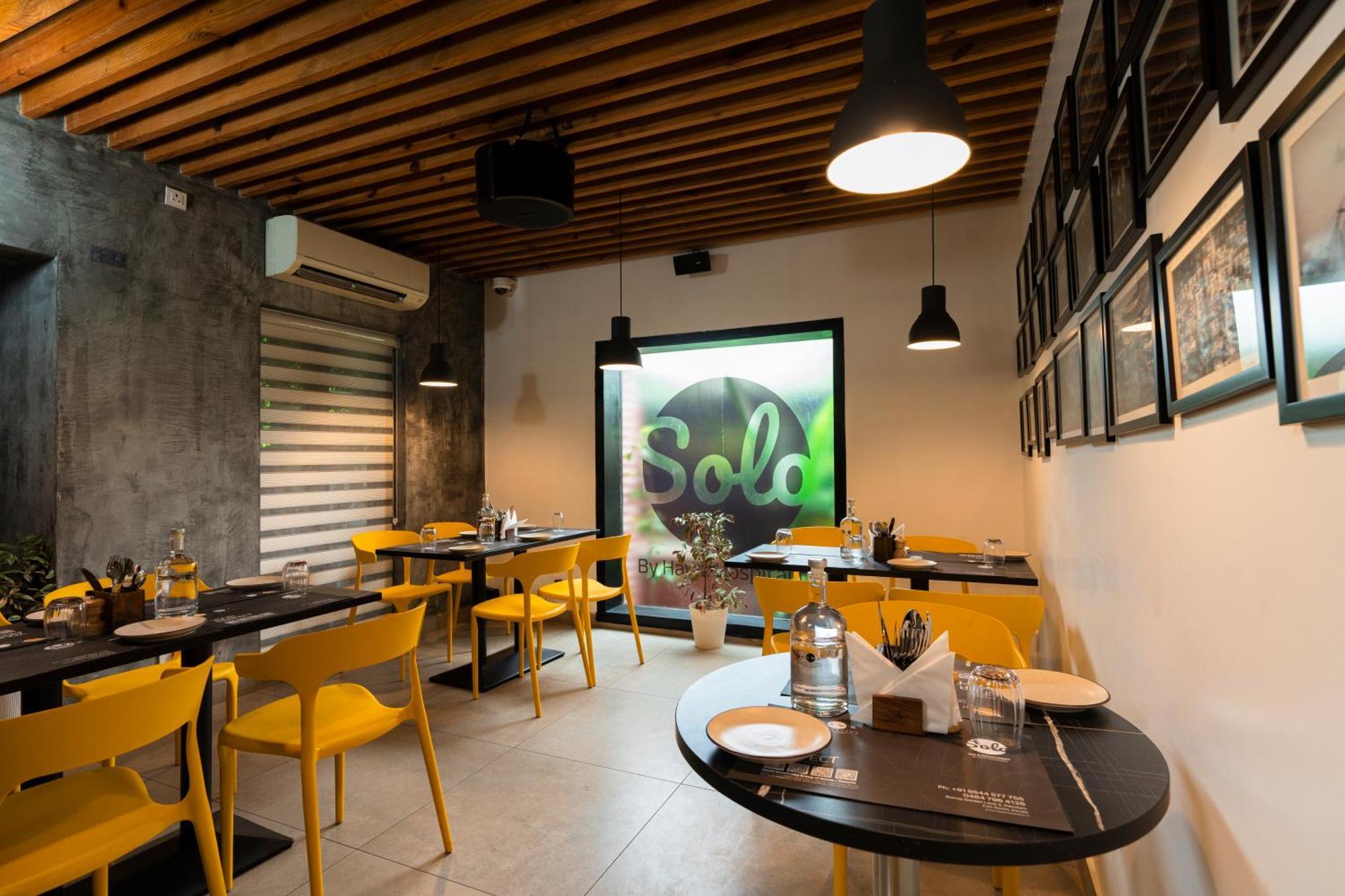 Solo Inn By Hawk Hospitality Kochi Kültér fotó