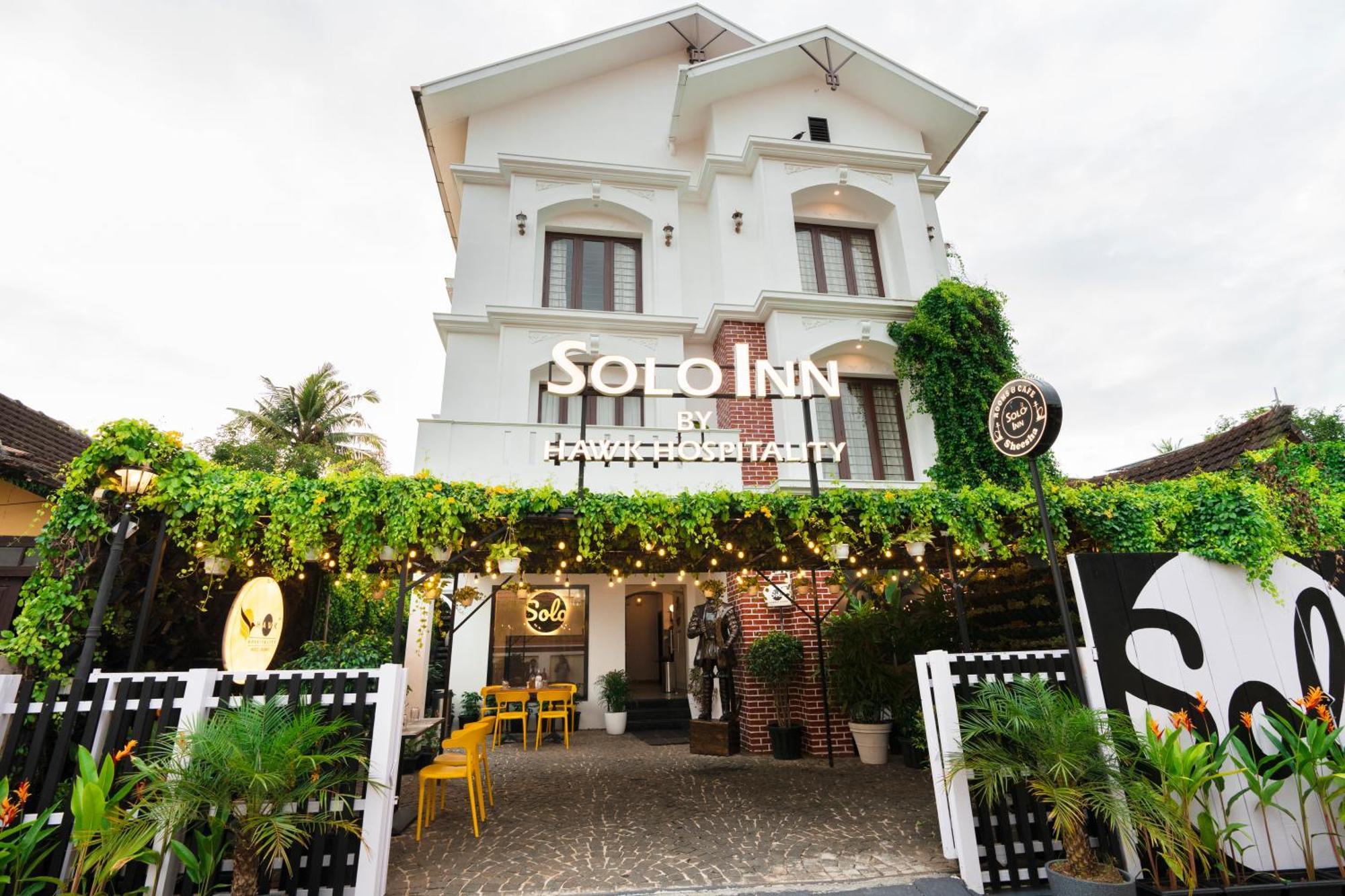 Solo Inn By Hawk Hospitality Kochi Kültér fotó