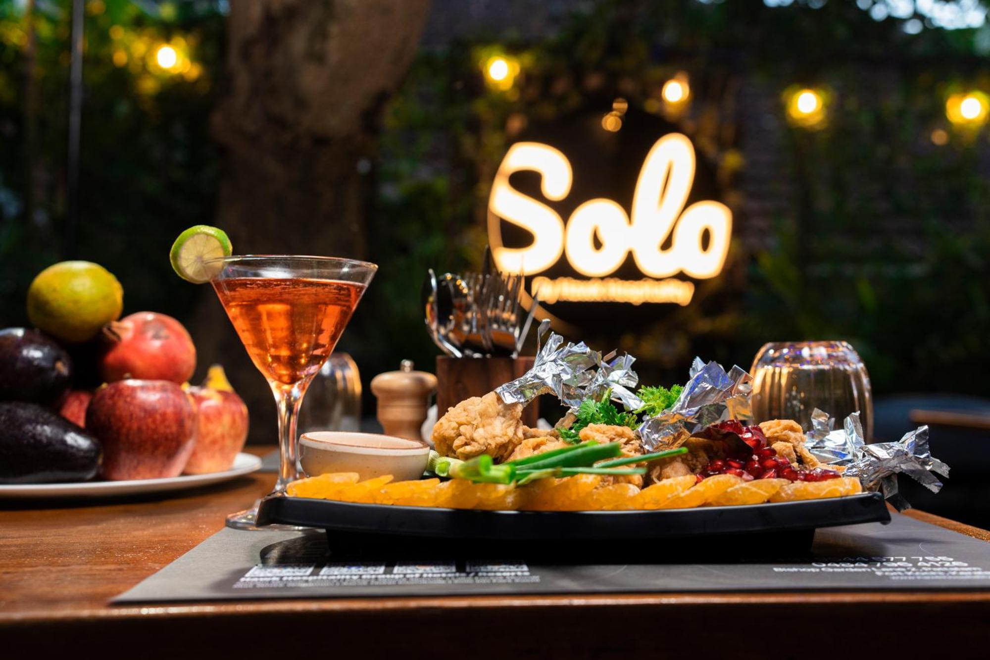 Solo Inn By Hawk Hospitality Kochi Kültér fotó