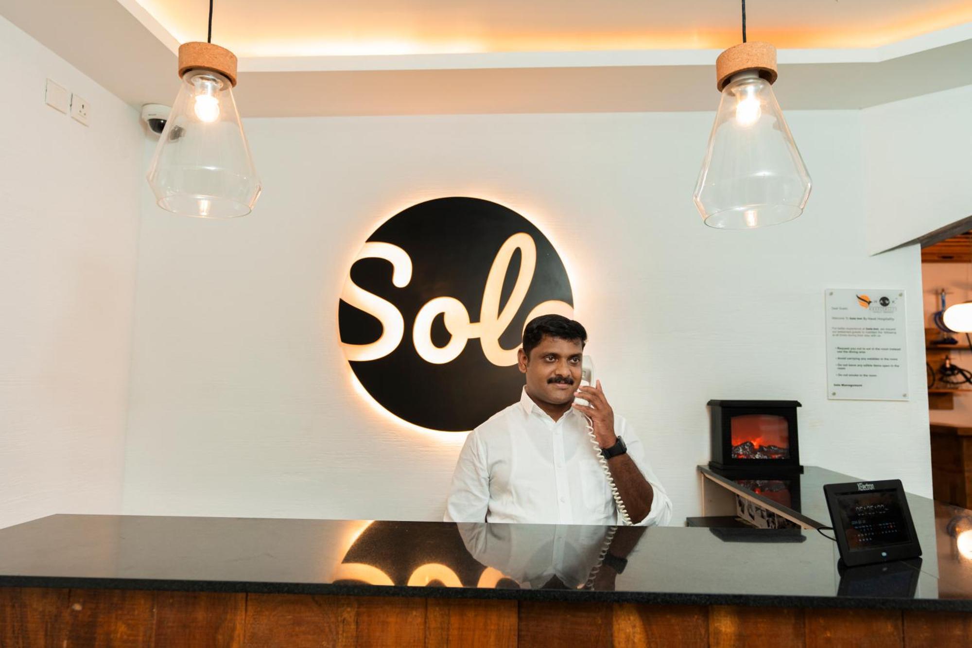 Solo Inn By Hawk Hospitality Kochi Kültér fotó