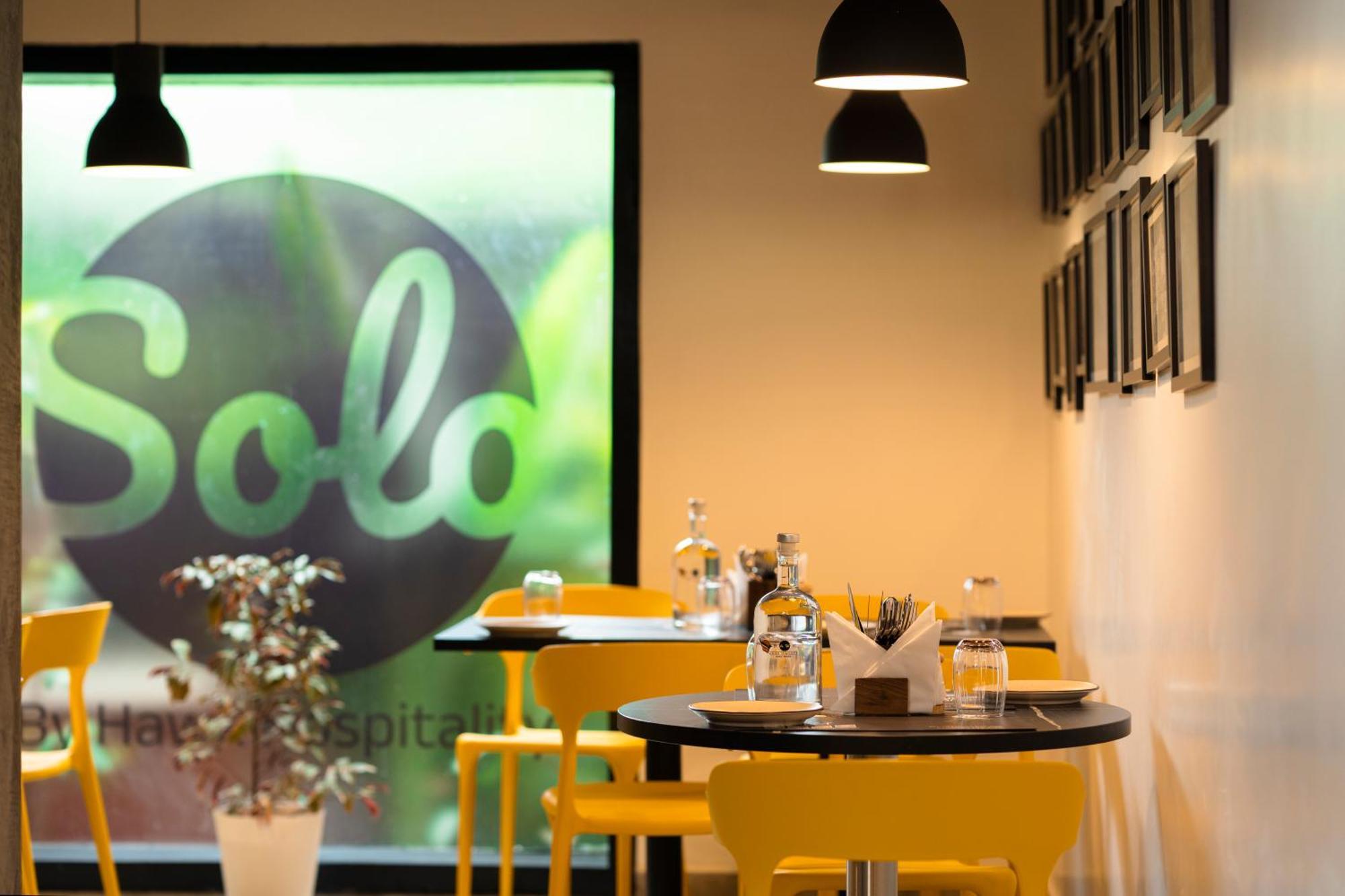Solo Inn By Hawk Hospitality Kochi Kültér fotó