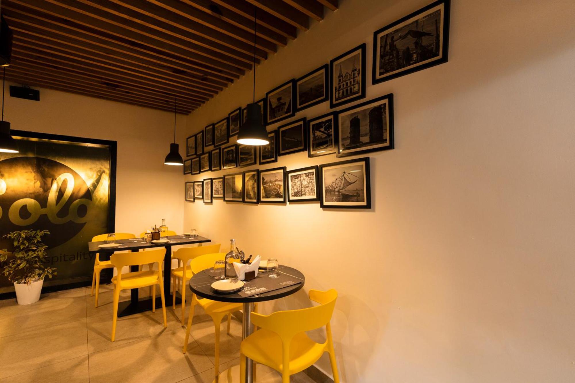 Solo Inn By Hawk Hospitality Kochi Kültér fotó