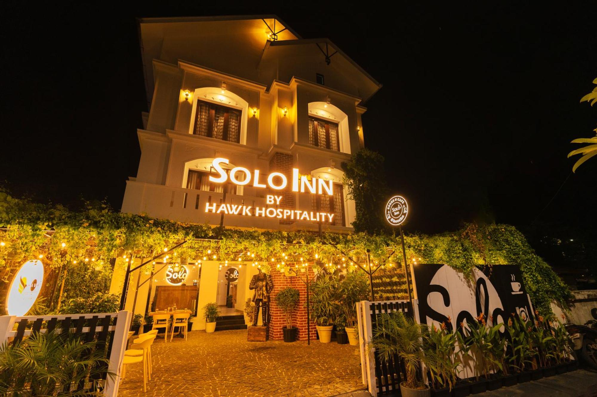Solo Inn By Hawk Hospitality Kochi Kültér fotó
