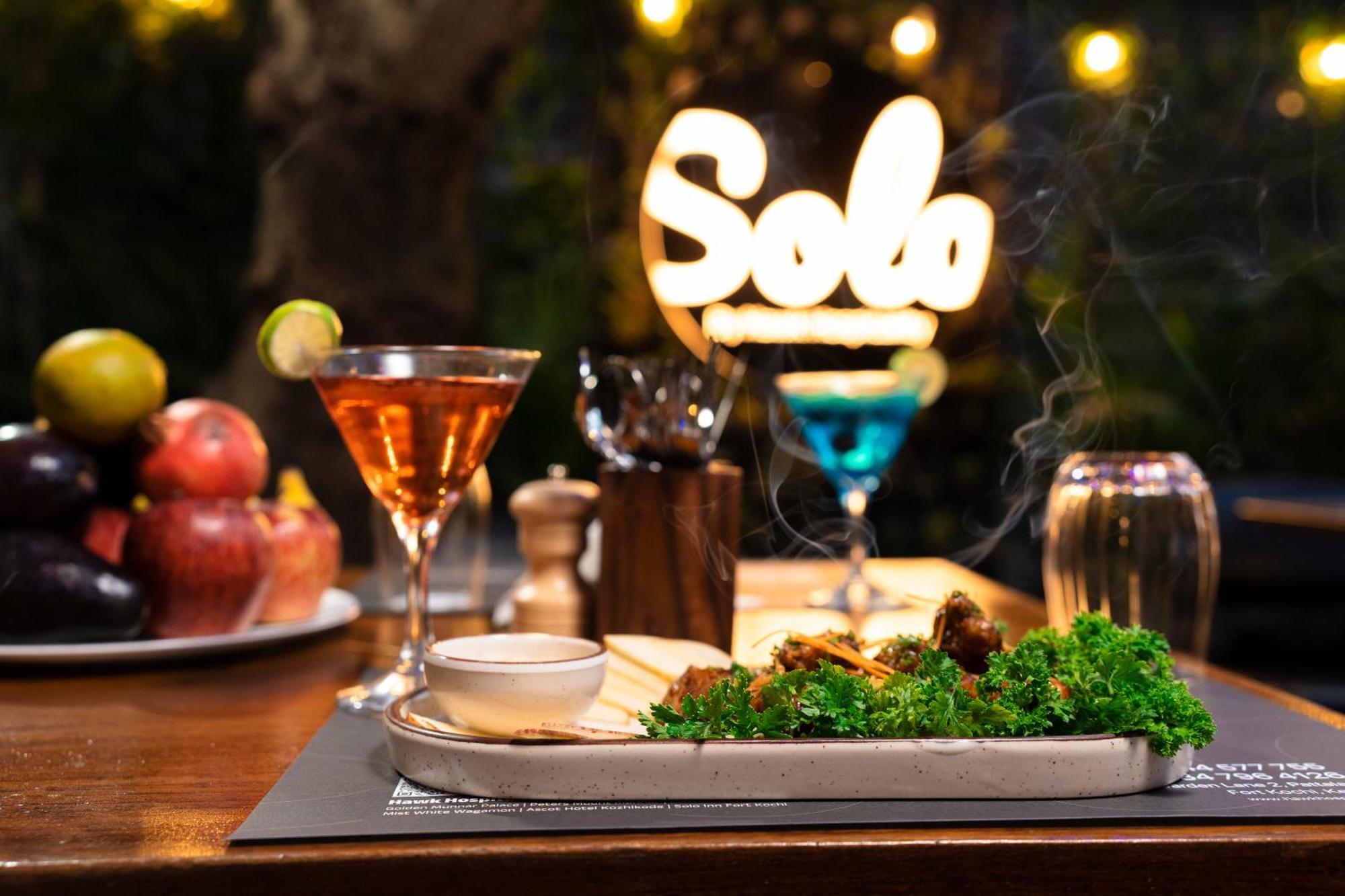 Solo Inn By Hawk Hospitality Kochi Kültér fotó